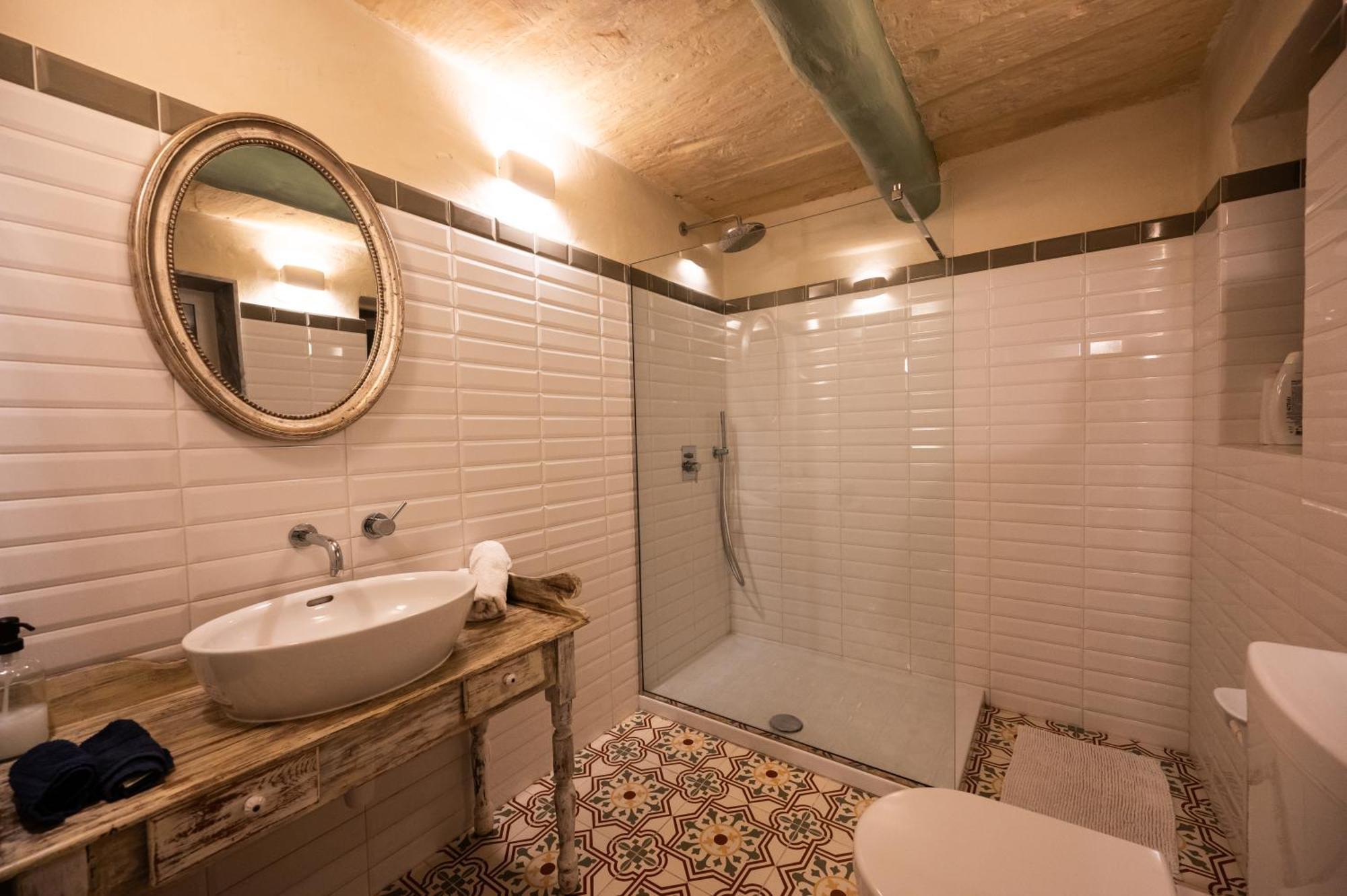 Arcanum Apartment 1 Very Close To Seafront Bus Station And Ferry To Valletta Senglea Exterior photo